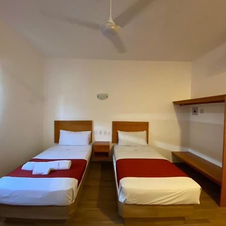 Hotel Lb Мансанильо Экстерьер фото